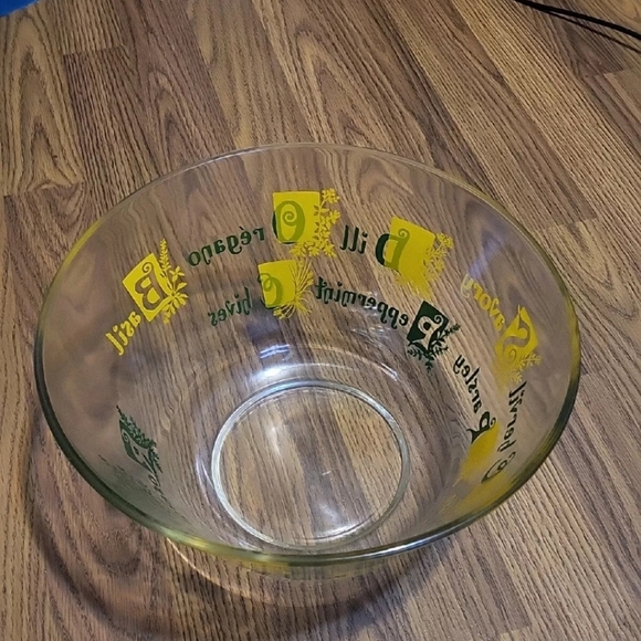 Yellow Herbs Printed In Green Large SERVING Bowl Glass Salad Bowl  Kitchen Bowl - Picture 2 of 8